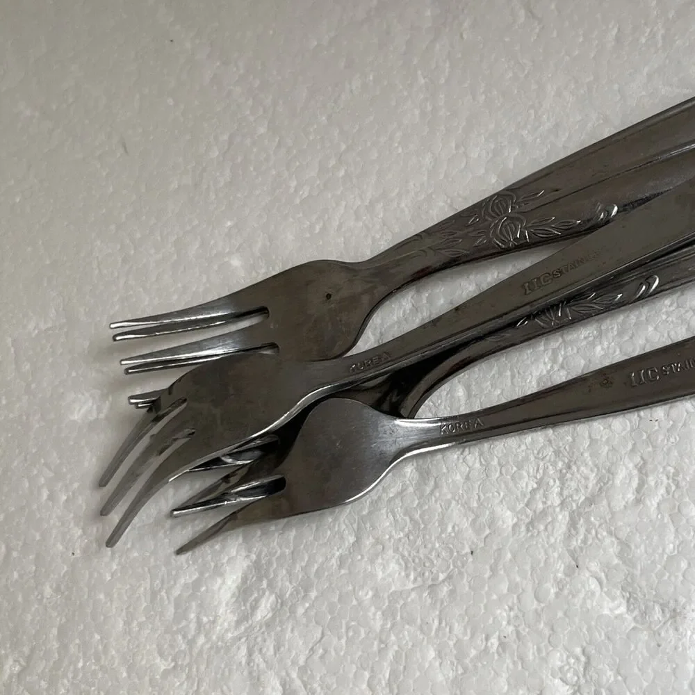 Vintage IIC Imperial stainless Cocktail Fork Young Rose set of 5